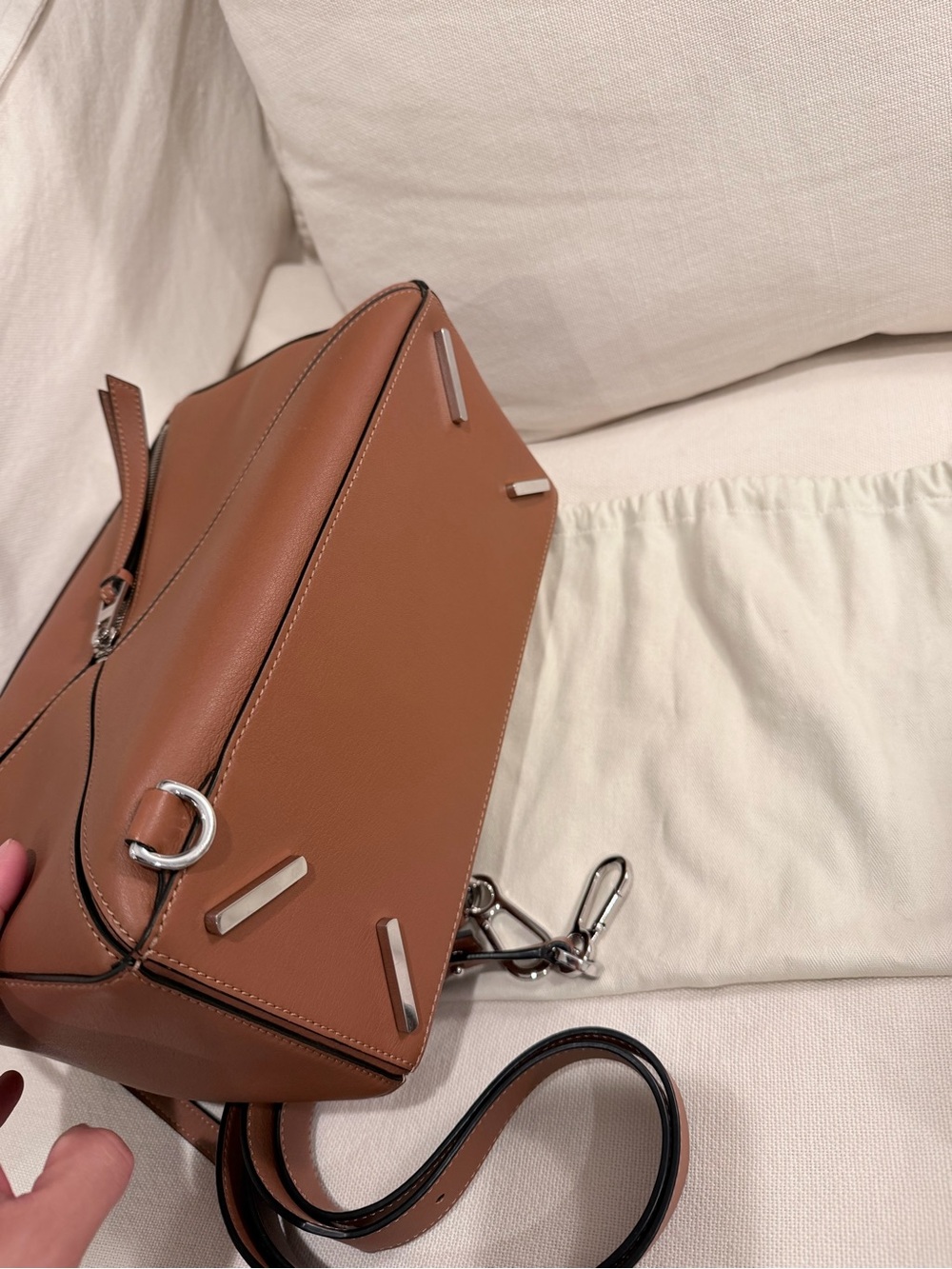 Loewe Brown Puzzle medium Leather Shoulder Bag - Picture 4 of 11